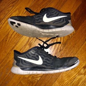 Black Nike Free Run Size 7.5